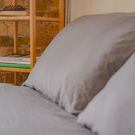 Loft Style Apartment Near O2, Abba Voyage, Excel 伦敦 外观 照片