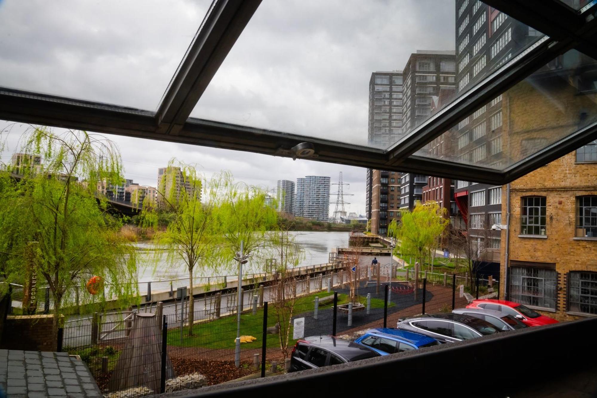 Loft Style Apartment Near O2, Abba Voyage, Excel 伦敦 外观 照片